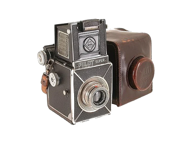 Praktica Pilot Super