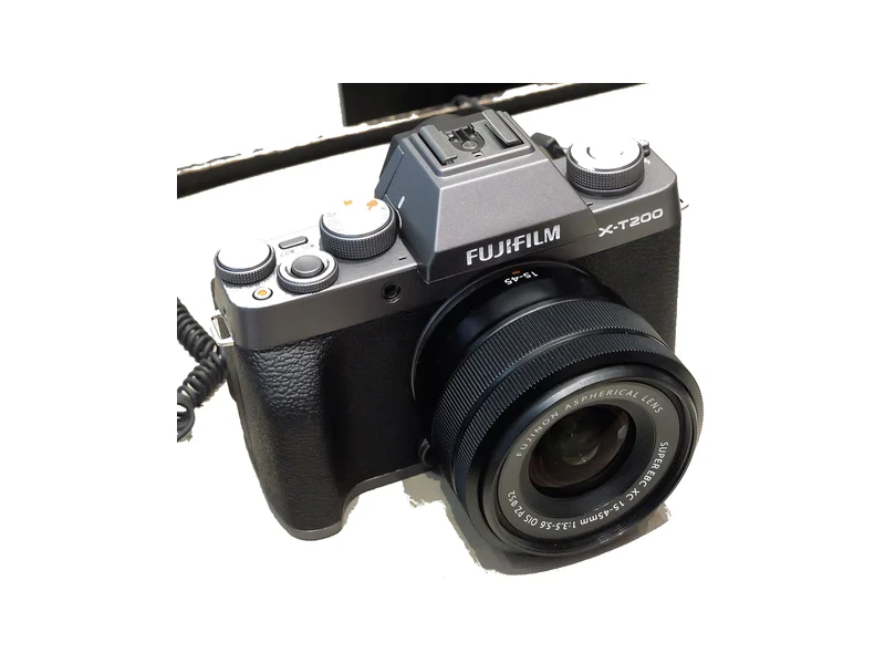 Fujifilm X-T200